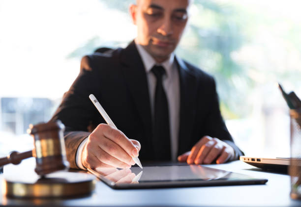 Comment trouver un bon avocat ?