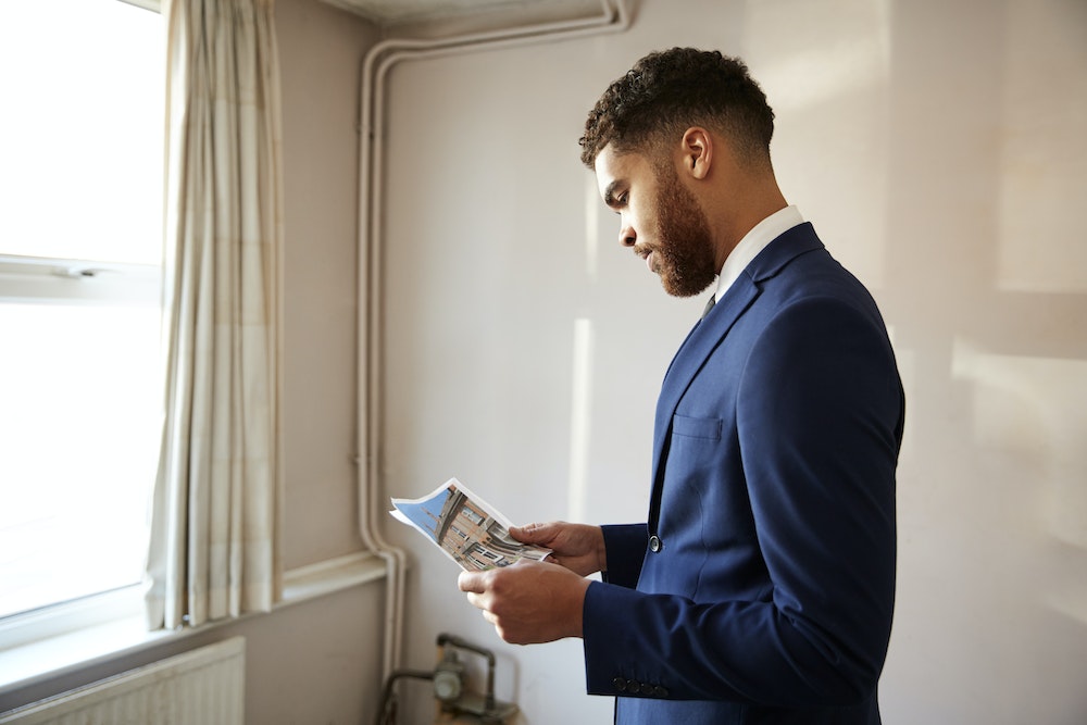 La loi Hoguet et l'estimation immobilière : un cadre légal essentiel pour les professionnels et les particuliers